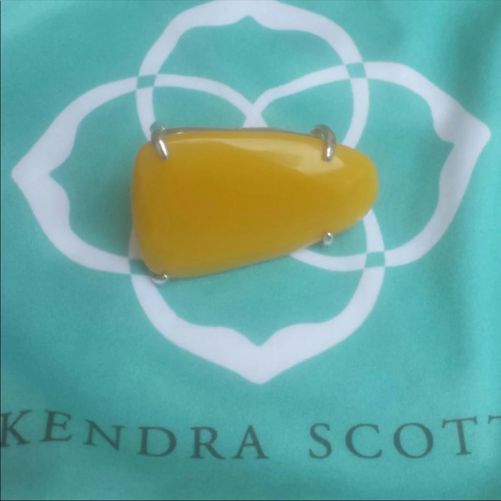 Kendra Scott Rings - Picture 7 of 11